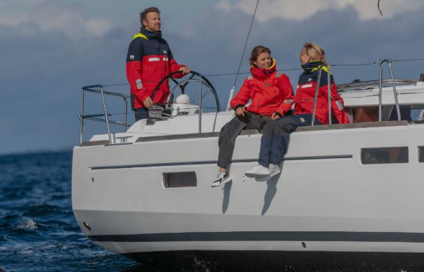 VETEMENTS-CHAUSSURES